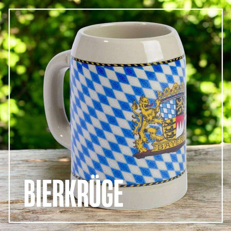 Biergarten: Bierkrüge
