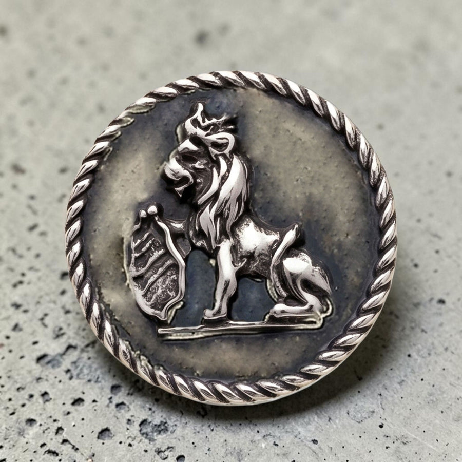Ansteck-Pin "Bayernlöwe" von meinherzschlag – Produktbild 3 von 3.