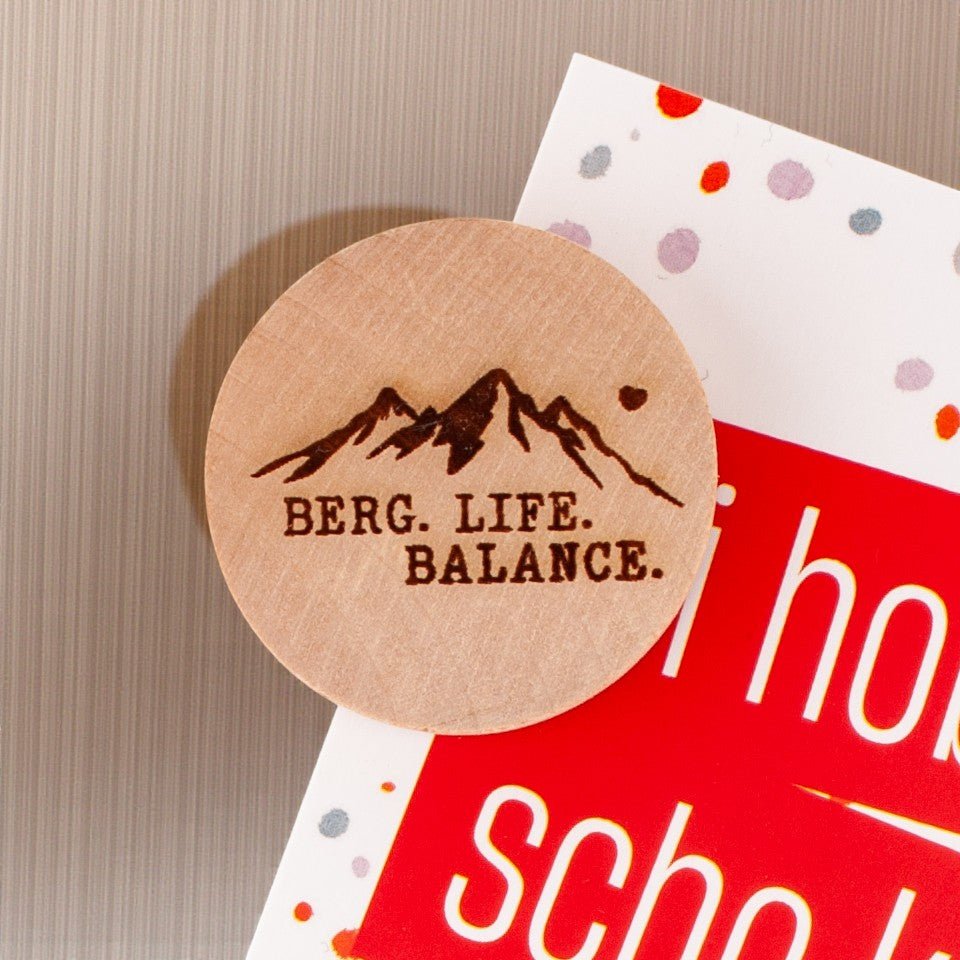 Holzmagnet "Berg. Life. Balance." - meinherzschlag.de