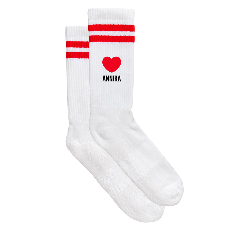 Sportsocken "Herzerl mit Wunschname" von meinherzschlag – Produktbild 1 von 6.