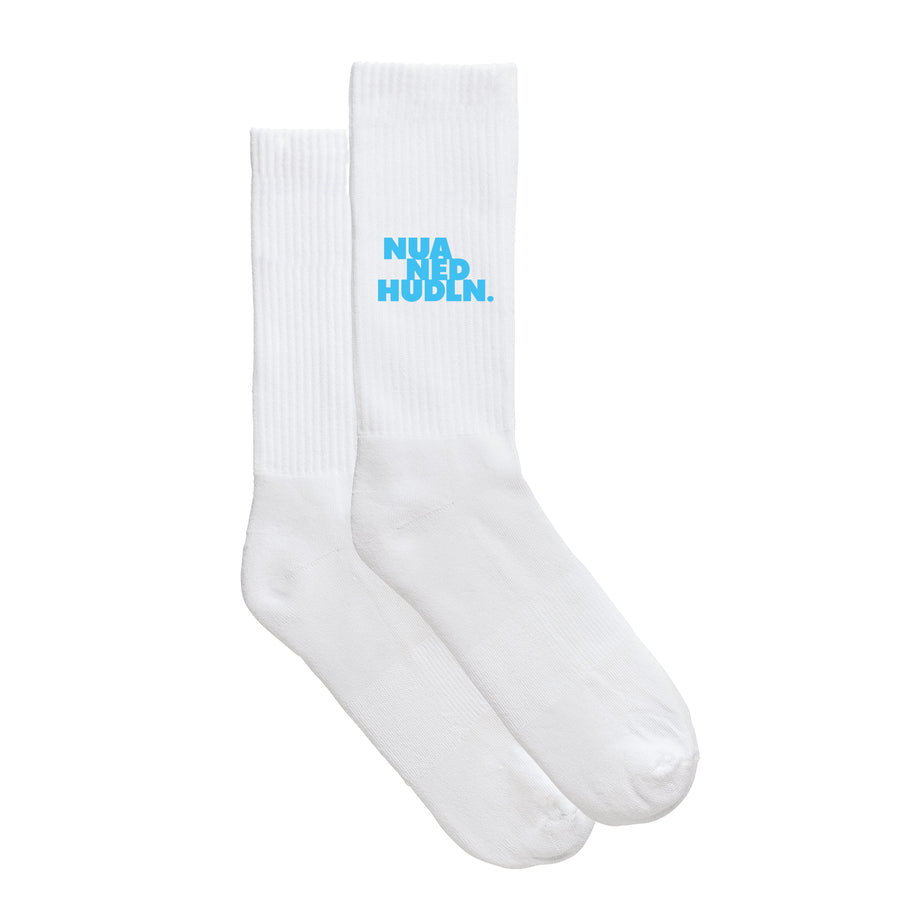 Sportsocken "Nua ned hudln." von meinherzschlag – Produktbild 1 von 6.