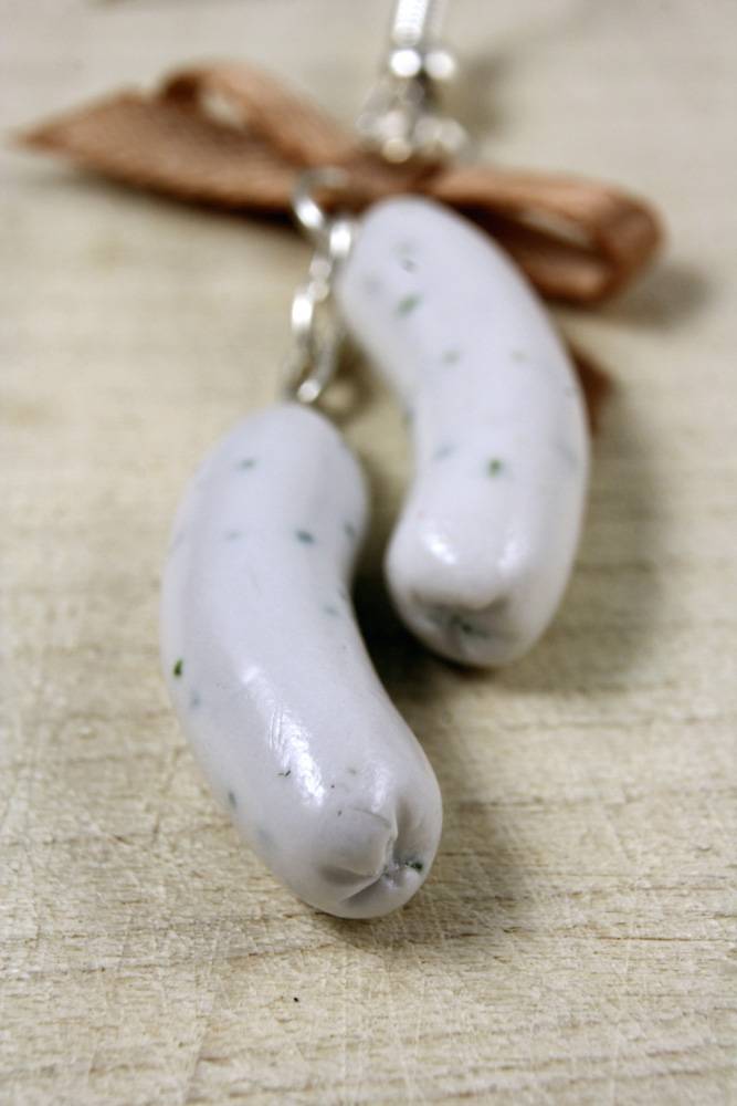 Handgemachte Weißwurst-Ohrringe