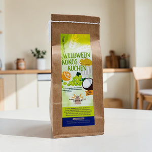Papiertüte mit Etikett: Backmischung Weißwein-Kokos-Kuchen, 520 g, von der Kunstmühle Hofmeir