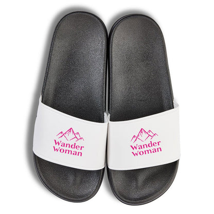 Badelatschen "Wander Woman" - meinherzschlag.de