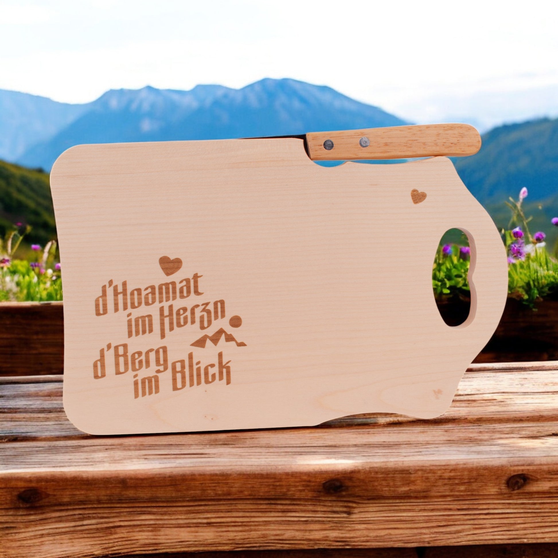 Brotzeitbrettl "d'Hoamat im Herzn" - meinherzschlag.de