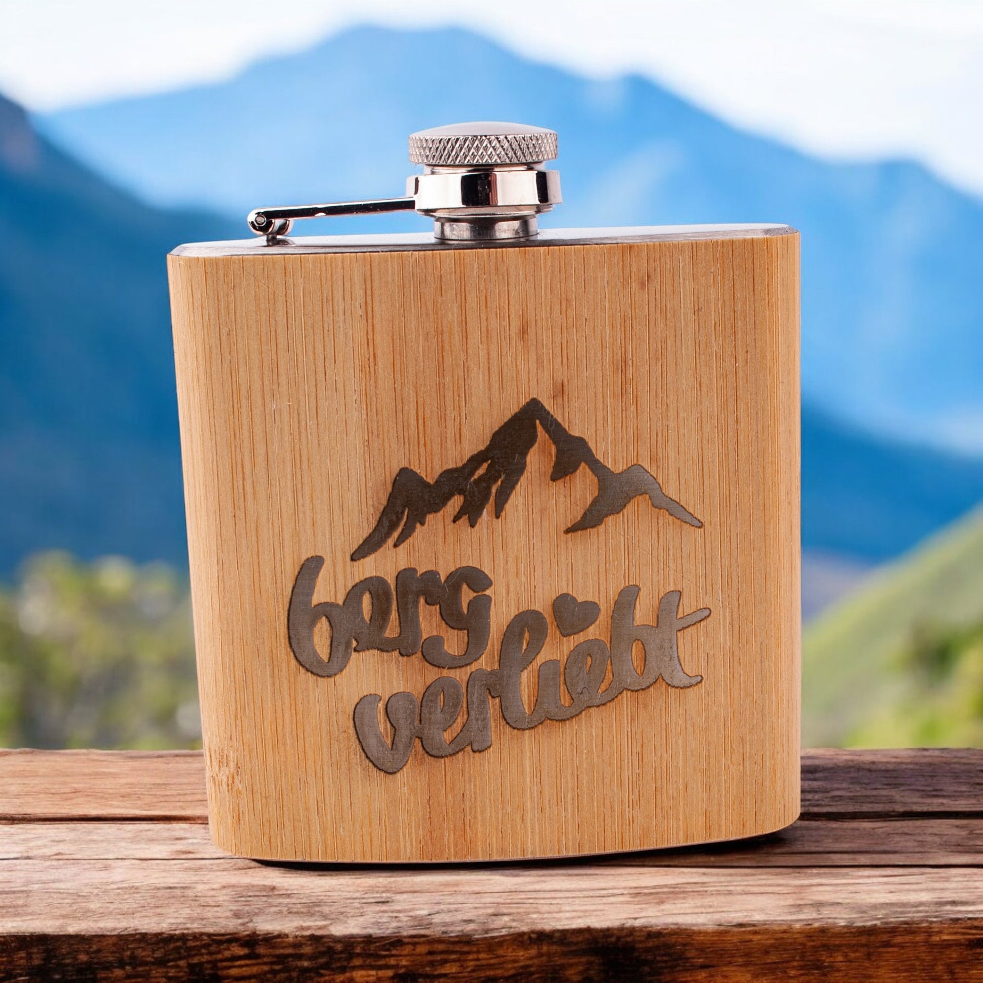 Flachmann "bergverliebt" - meinherzschlag.de