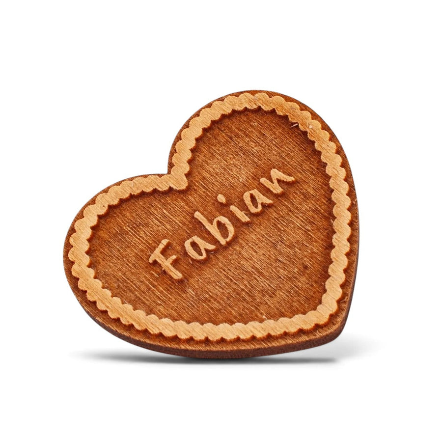 Holz-Ansteck-Pin "Lebkuchenherzerl" mit Wunschname