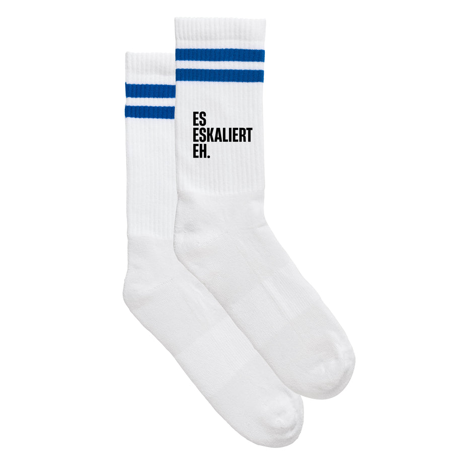 Sportsocken "Es eskaliert eh." von meinherzschlag – Produktbild 2 von 6.