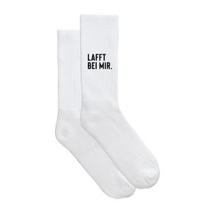 Sportsocken "LAFFT BEI MIR." von meinherzschlag – Produktbild 5 von 6.