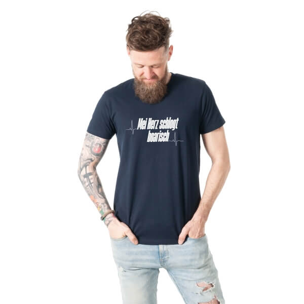 Herren-Shirt "Mei Herz schlogt boarisch"